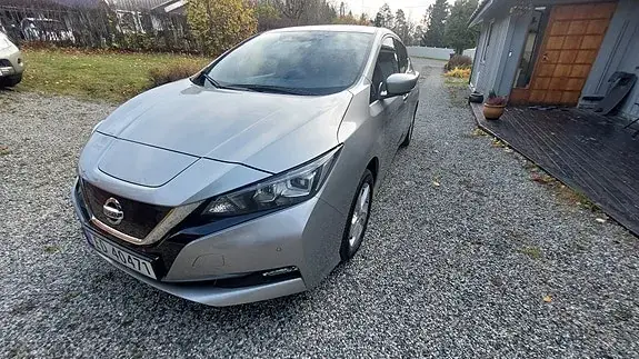 Nissan Leaf 2022 photo 3