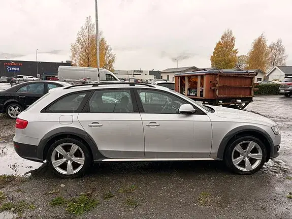 Audi A4 Allroad 2013 photo 2