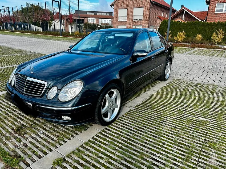 Mercedes-Benz E 500