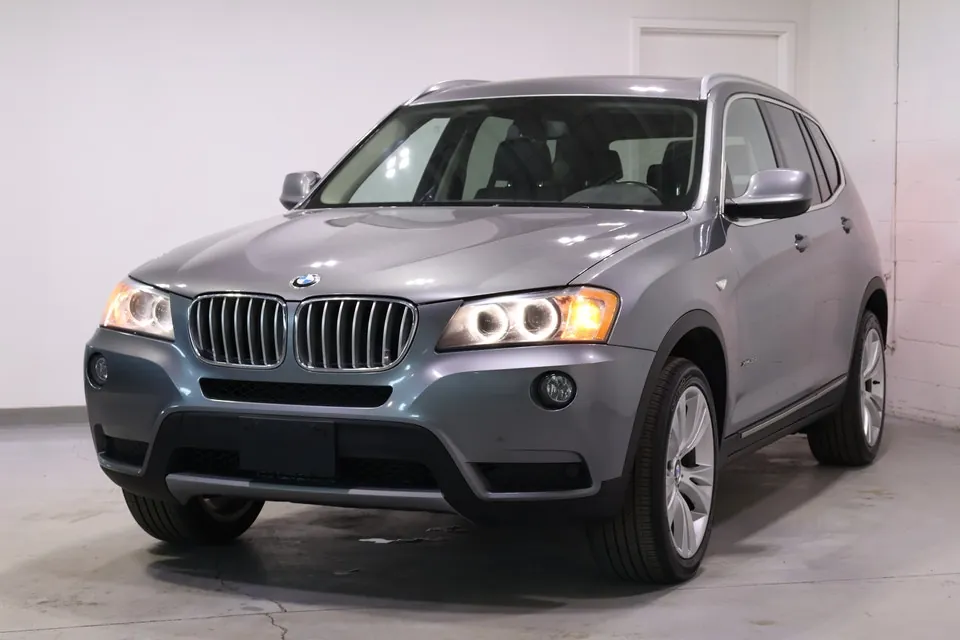 BMW X3 2014 photo 2