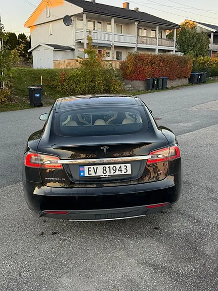 Tesla Model S 2014 photo 3