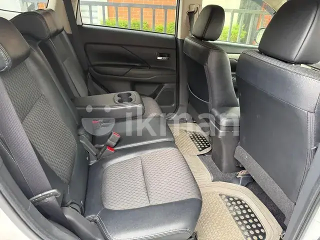 Mitsubishi Outlander 2015 photo 5