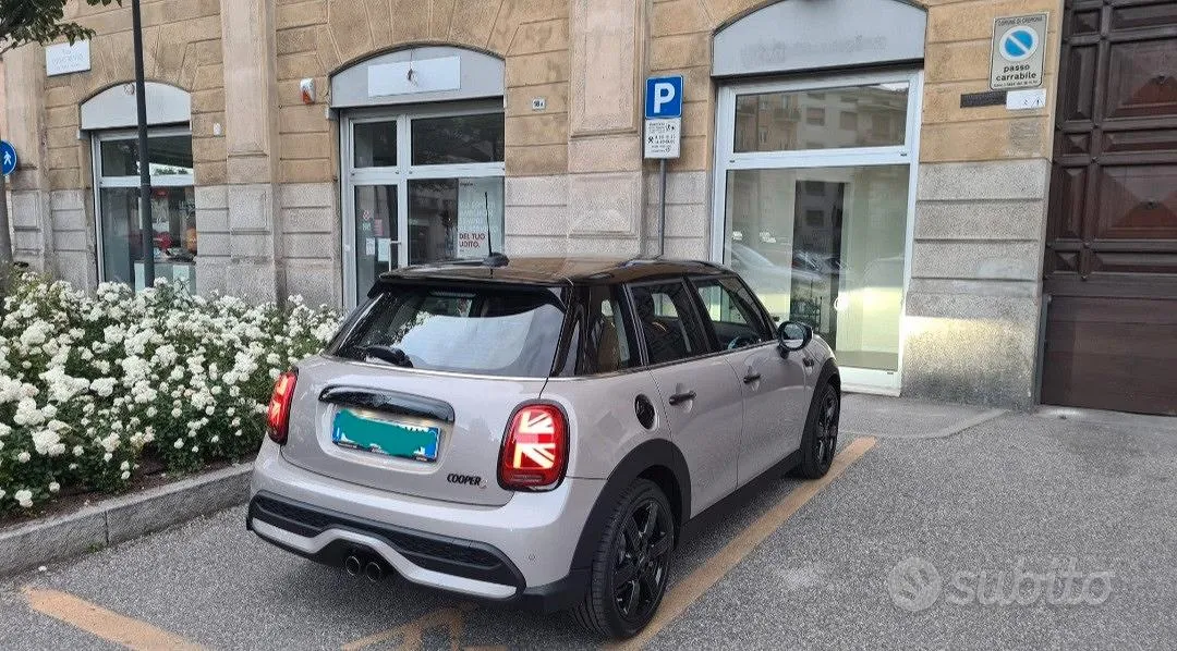Mini Cooper 2021 photo 2