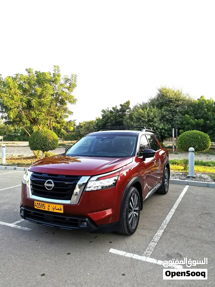 Nissan Pathfinder 2023 photo 2
