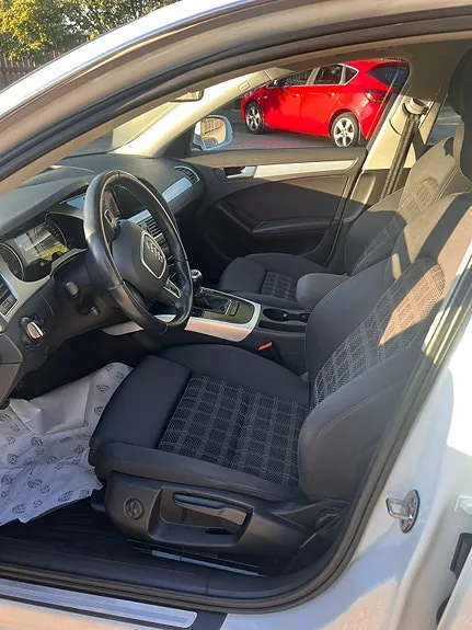 Audi A4 2012 photo 4