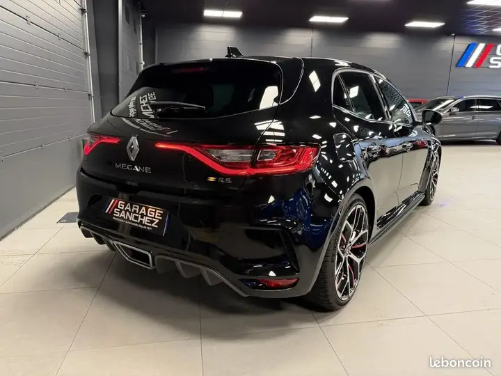 Renault Megane 2019 photo 3