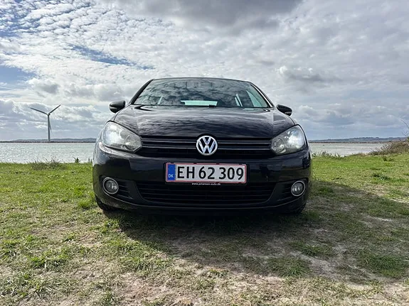 Volkswagen Golf 2010 photo 3