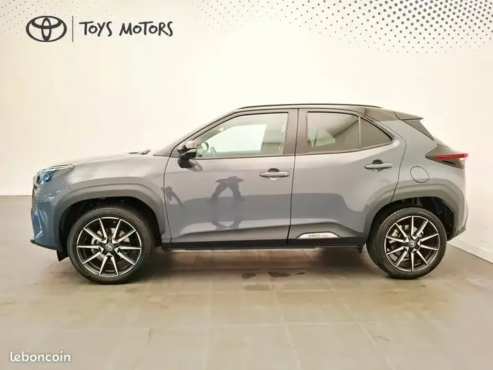 Toyota Yaris Cross 2025 photo 2