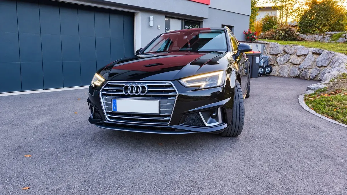 Audi A4 2019 photo 2