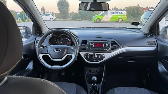 Kia Picanto 2012 photo 3