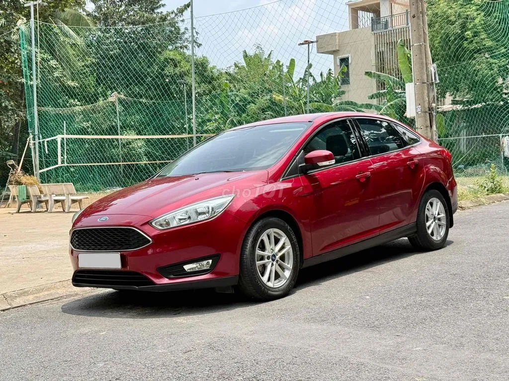 Ford Focus 2018 photo 2