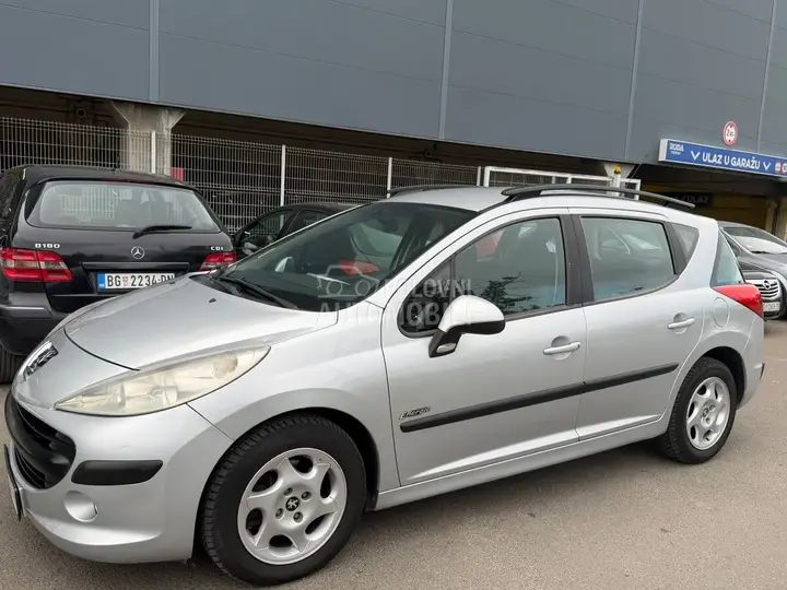 Peugeot 207 2008 photo 4