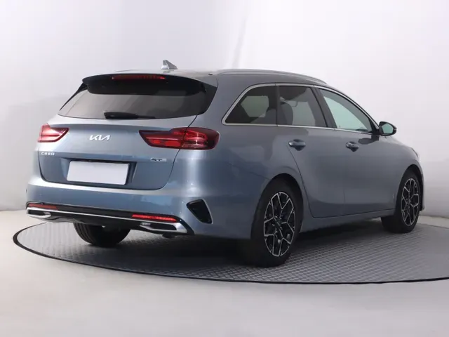 Kia Ceed 2025 photo 4