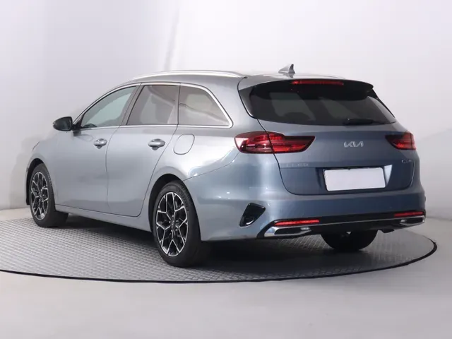 Kia Ceed 2025 photo 3