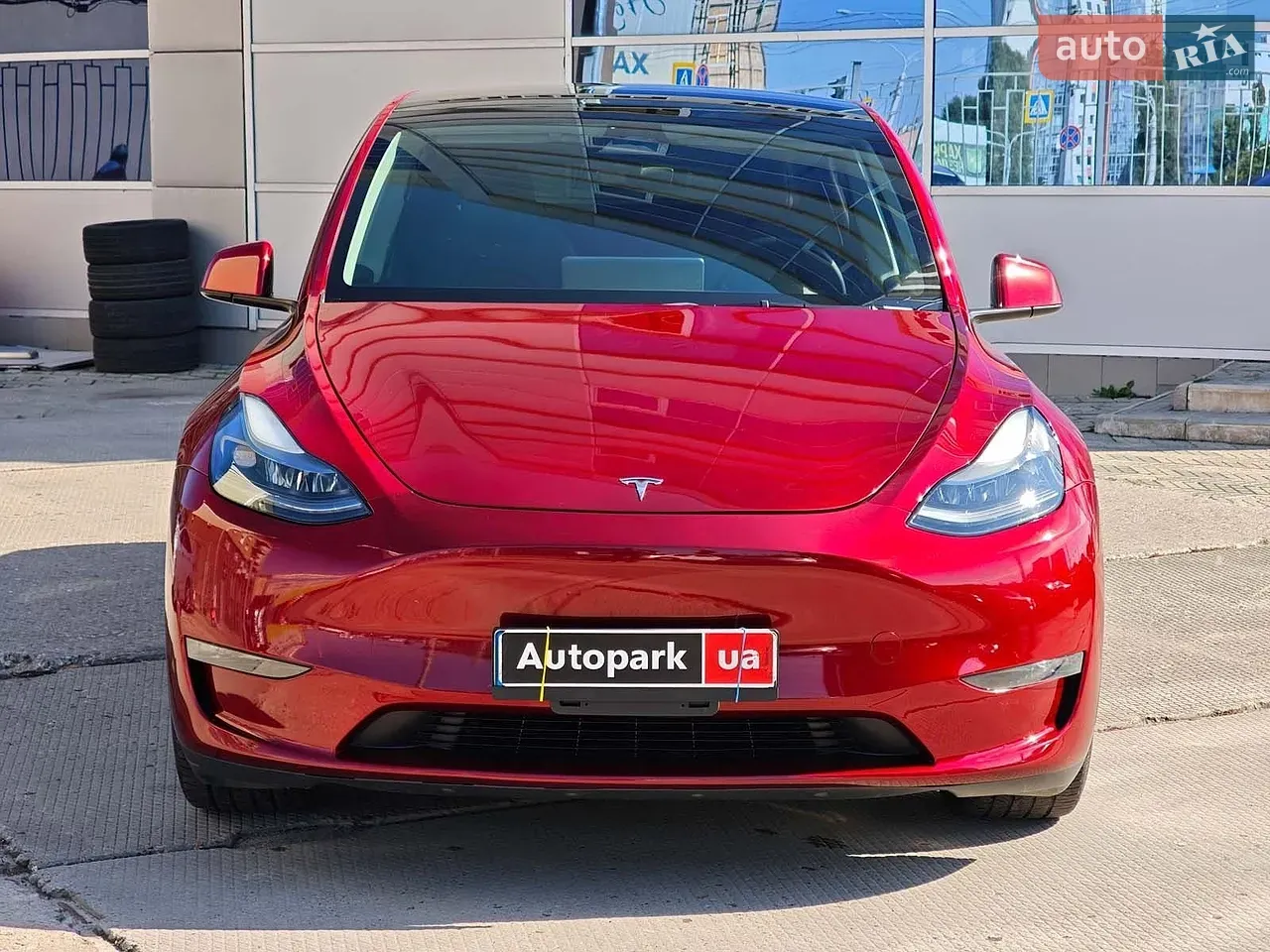 Tesla Model Y 2024 photo 2