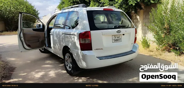 Kia Carnival 2007 photo 3