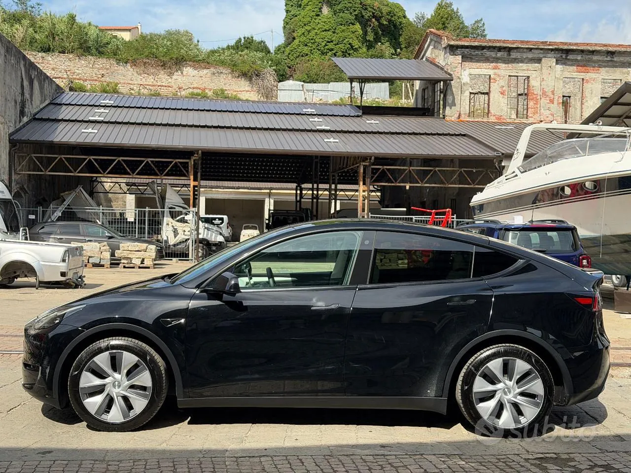 Tesla Model Y 2023 photo 4