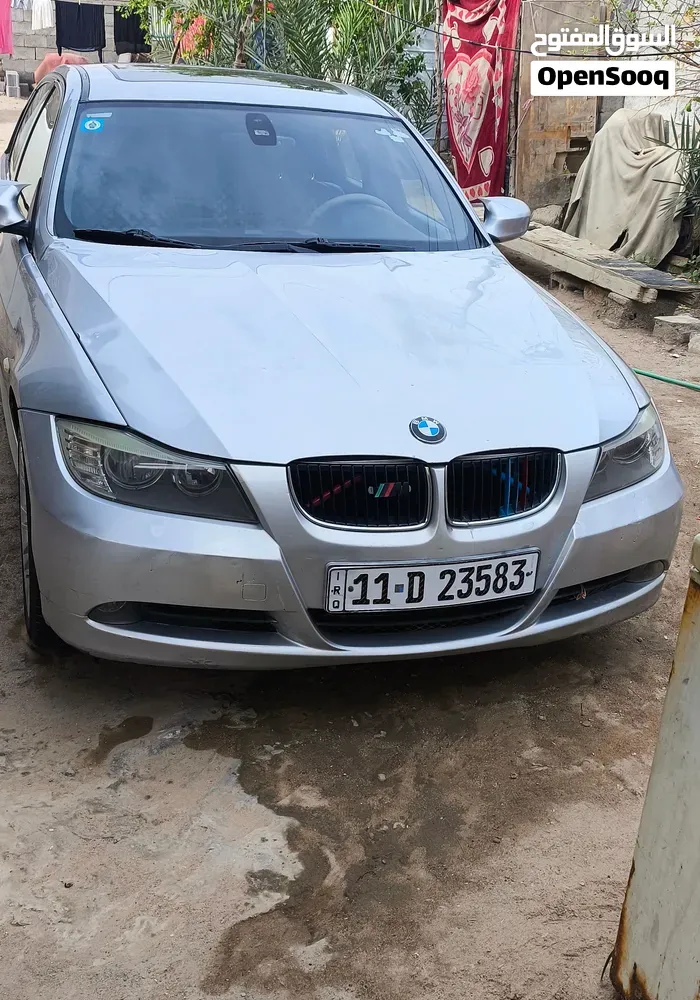 BMW 3 Series 2009 photo 2