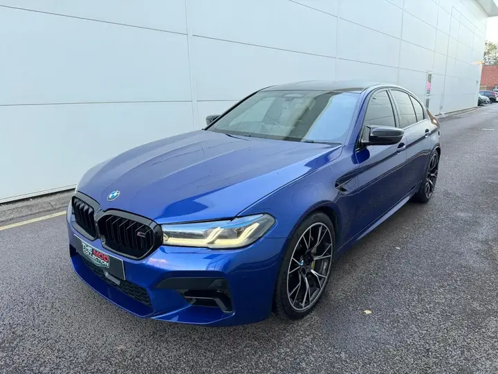 BMW M5 2022 photo 3