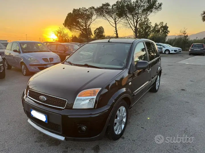 Ford Fusion 2011 photo 4