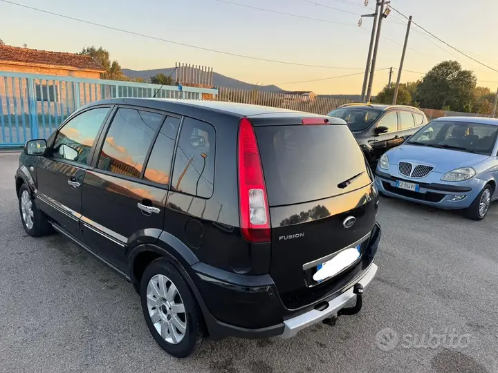 Ford Fusion 2011 photo 5