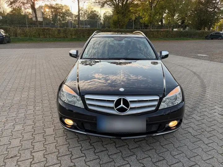 Mercedes-Benz C180