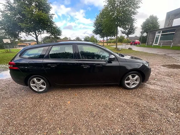 Peugeot 308 2015 photo 4