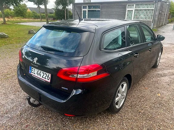Peugeot 308 2015 photo 5