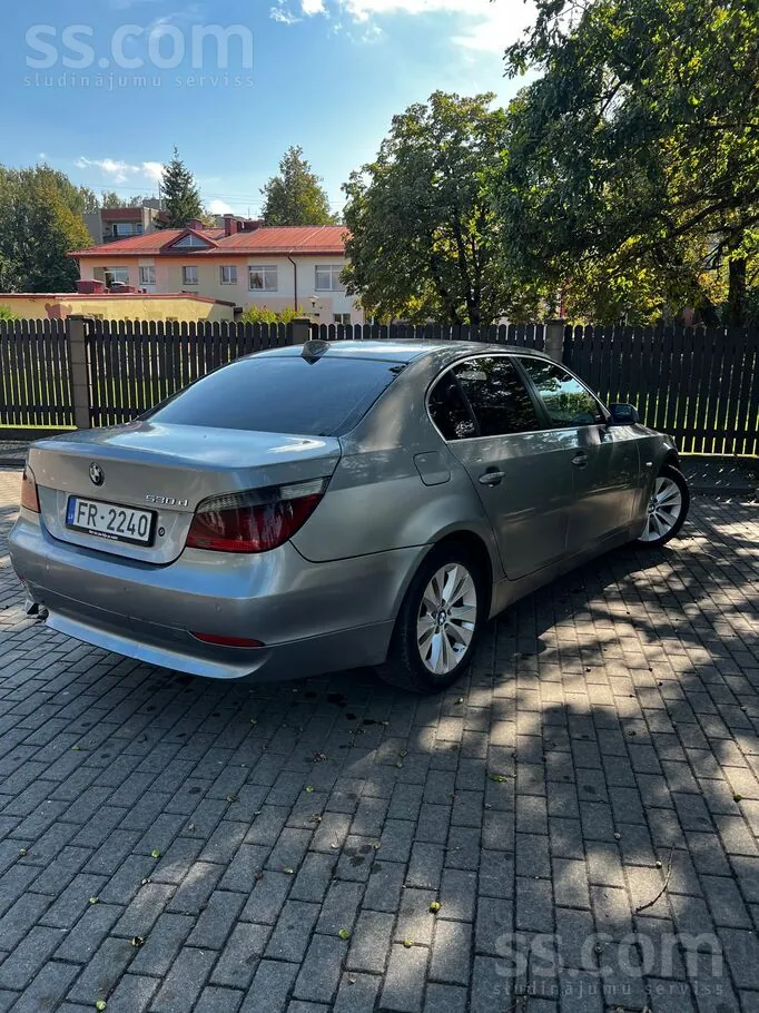 BMW 530 2004 photo 4
