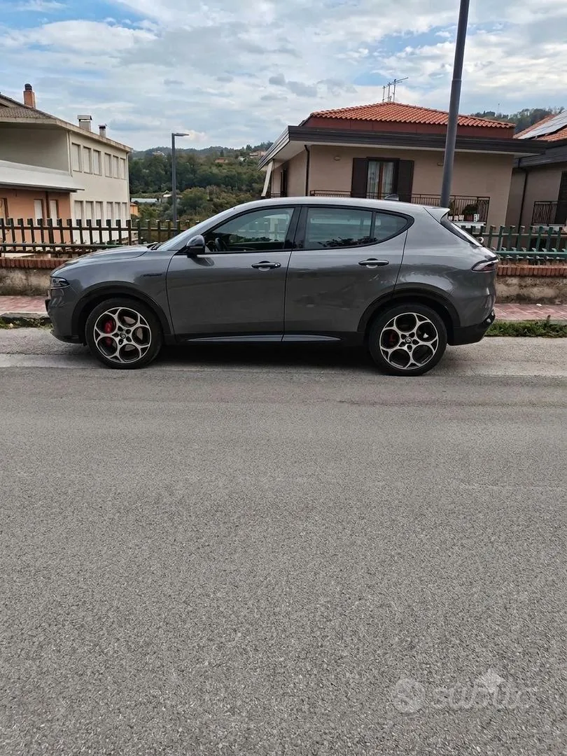 Alfa Romeo Tonale 2024 photo 3