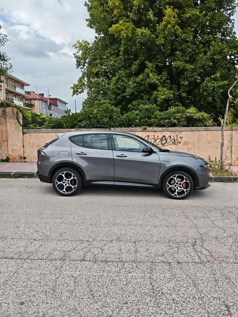 Alfa Romeo Tonale 2024 photo 4