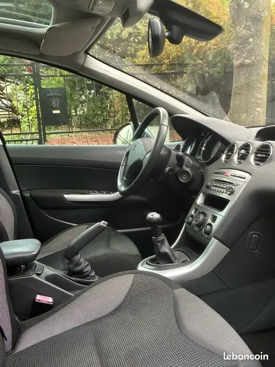 Peugeot 308 2009 photo 3