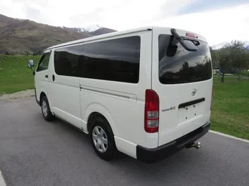 Toyota Hiace 2022 photo 4