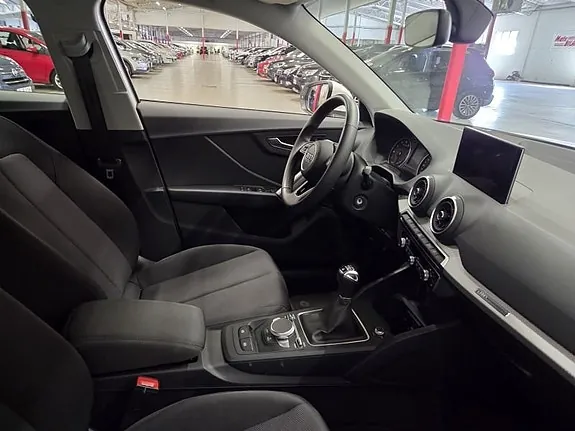 Audi Q2 2023 photo 4