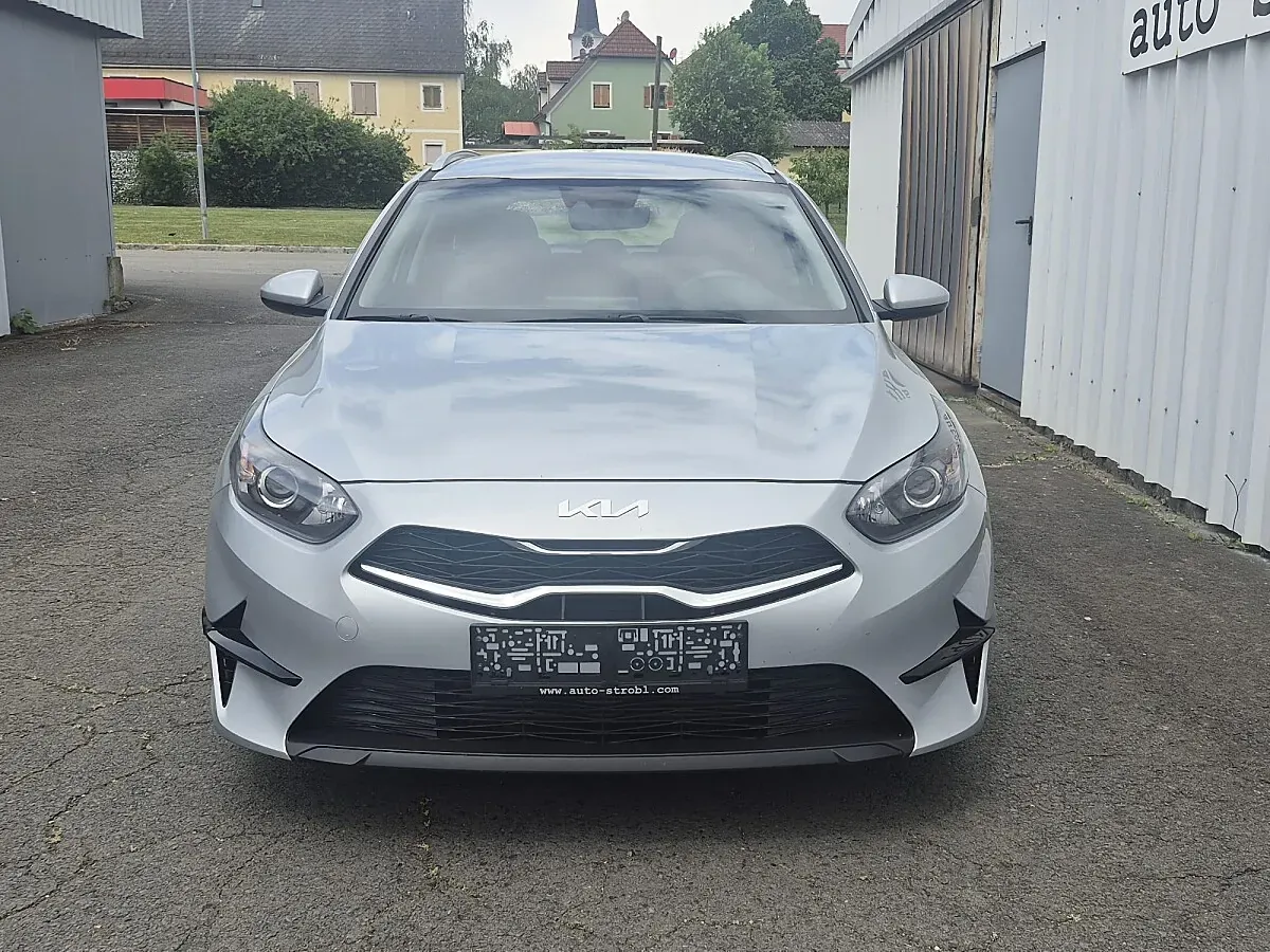 Kia Ceed 2024 photo 3