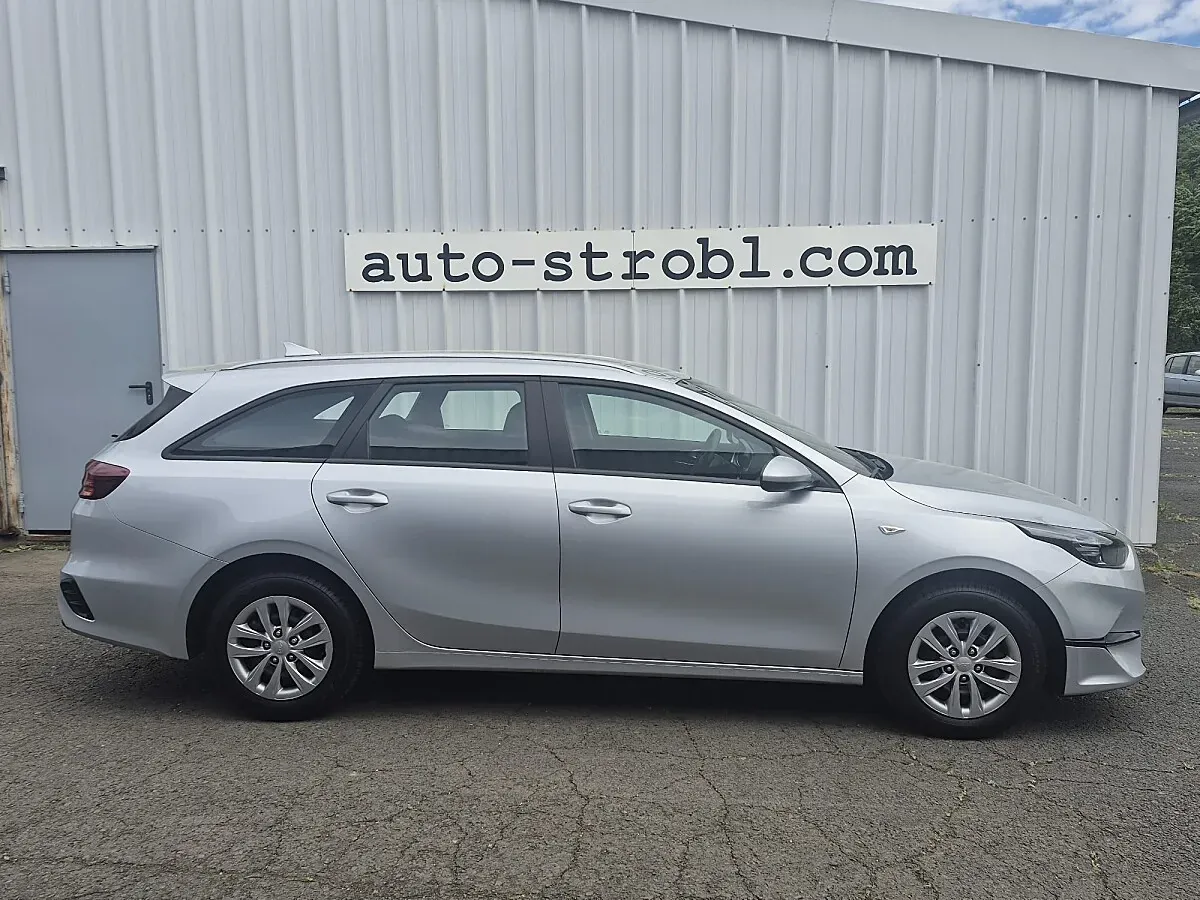 Kia Ceed 2024 photo 2