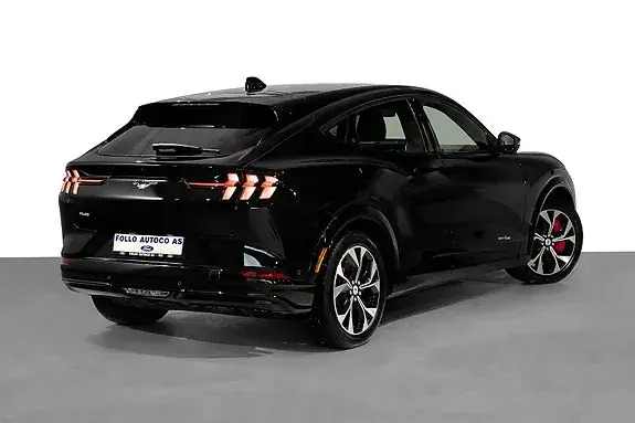 Ford Mustang Mach-E 2023 photo 3