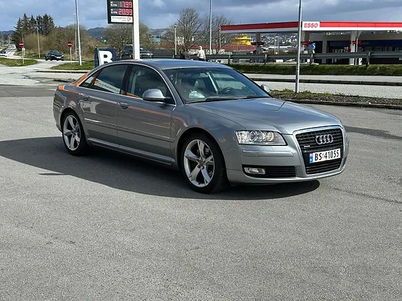 Audi A8 2008 photo 4