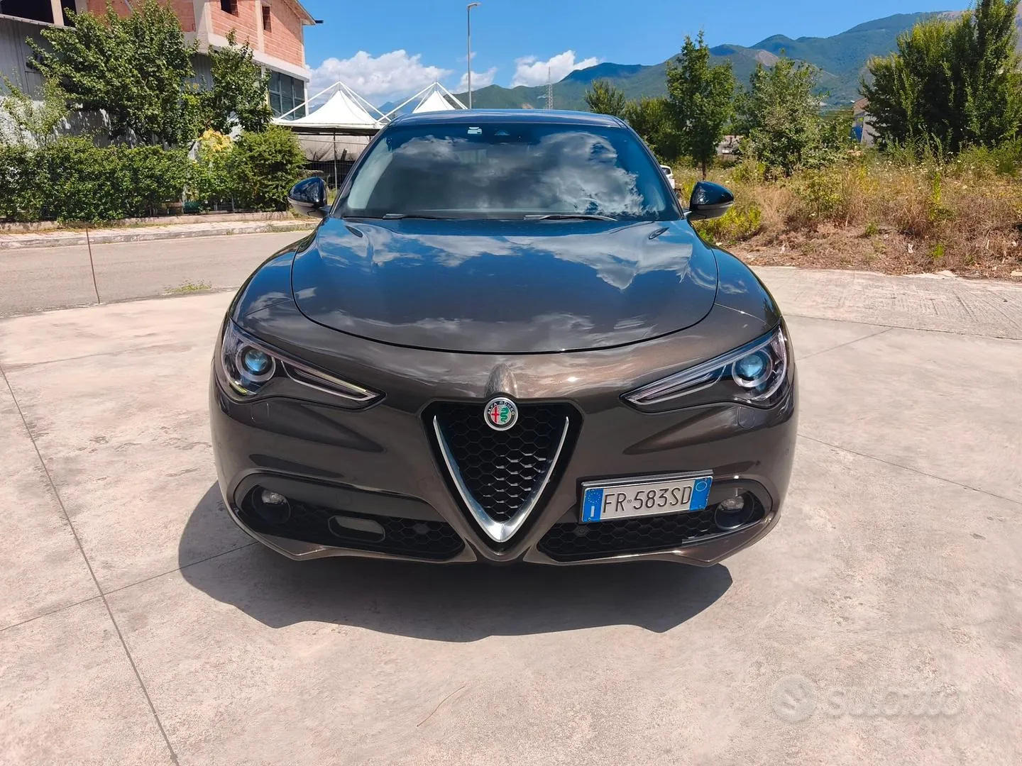 Alfa Romeo Stelvio 2018 photo 2