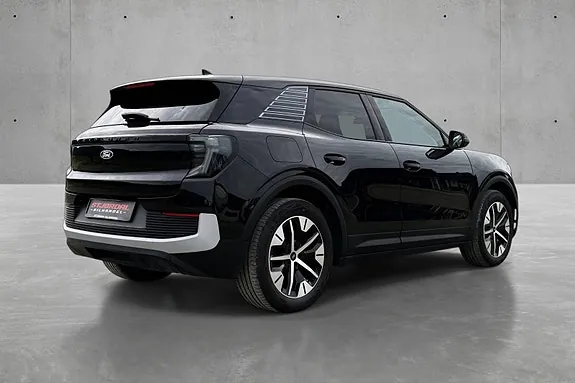 Ford Explorer 2025 photo 3