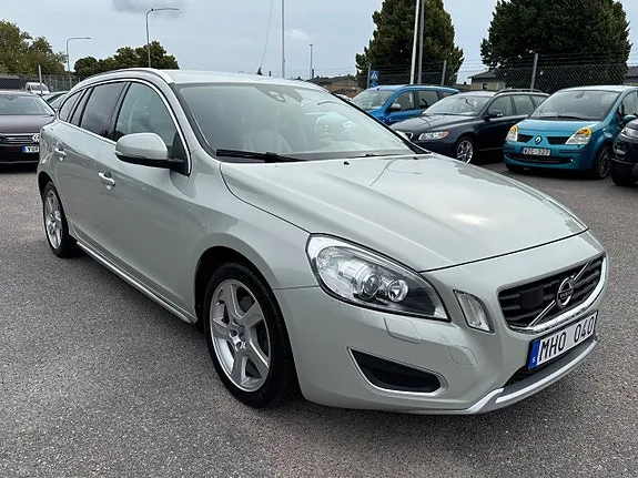 Volvo V60 2012 photo 4
