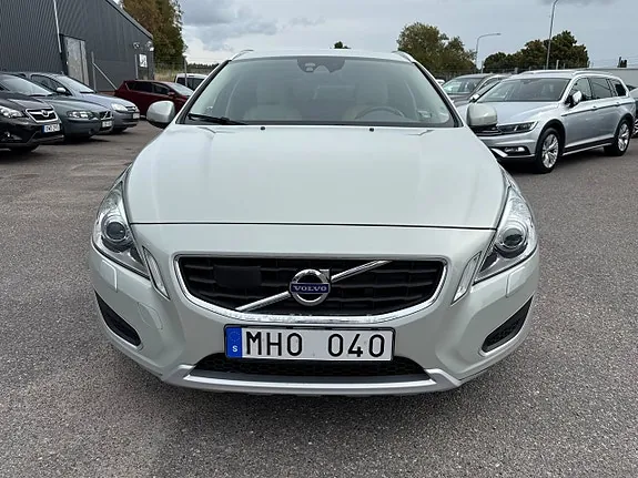 Volvo V60 2012 photo 3