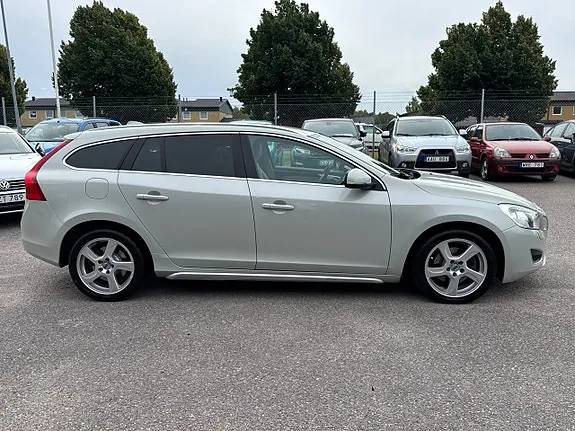 Volvo V60 2012 photo 5