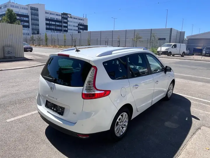 Renault Grand Scénic 2016 photo 3