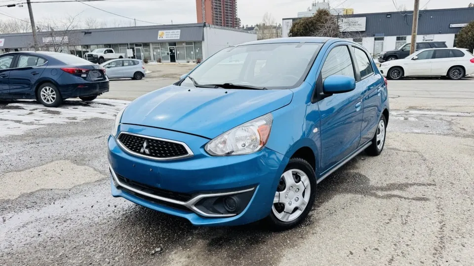 Mitsubishi Mirage 2018 photo 2
