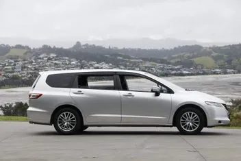 Honda Odyssey 2010 photo 2