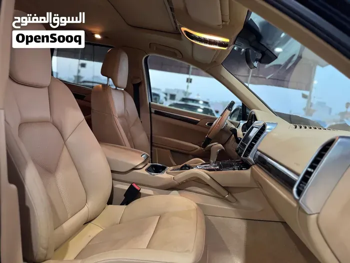 Porsche Cayenne 2012 photo 3