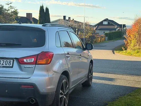 Mitsubishi Asx 2011 photo 4