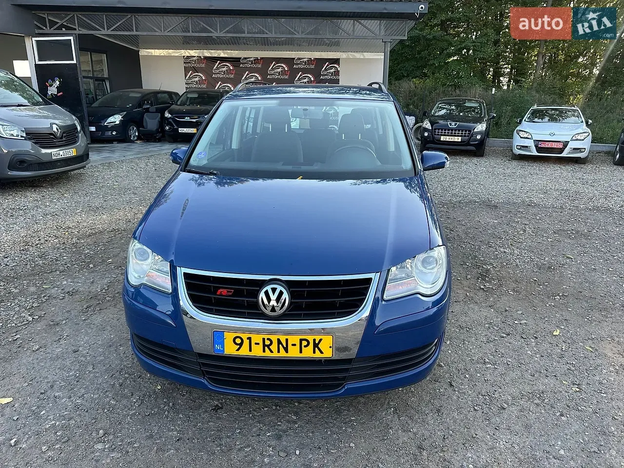 Volkswagen Touran 2009 photo 5