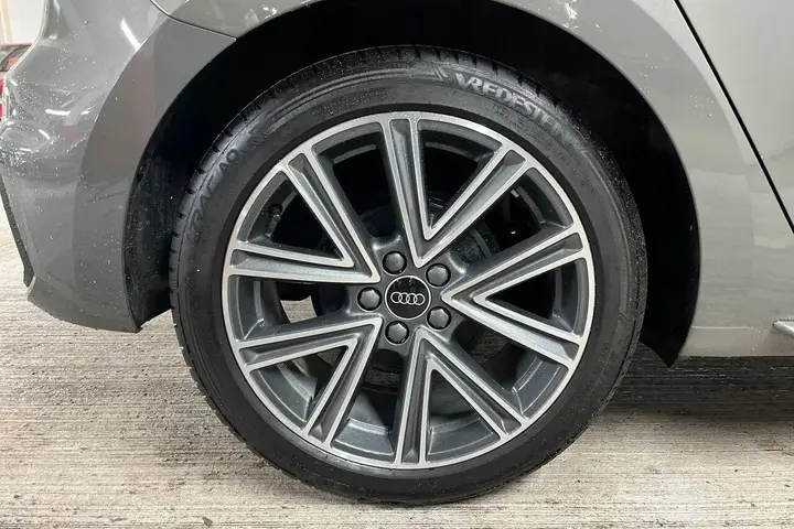 Audi A1 2025 photo 5